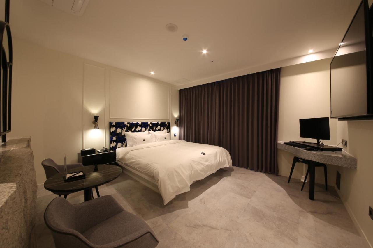 Zam101 Hotel Gimhae Extérieur photo