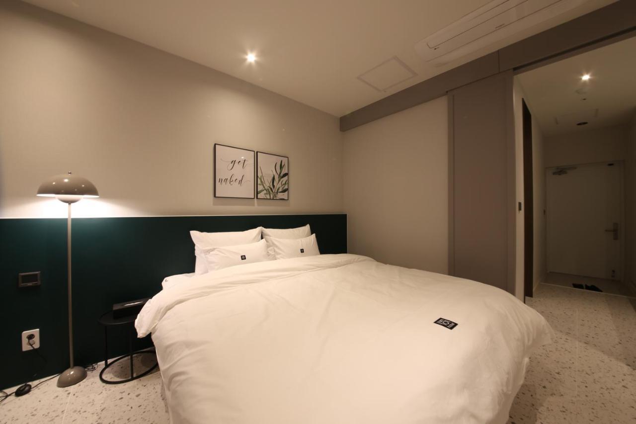 Zam101 Hotel Gimhae Extérieur photo