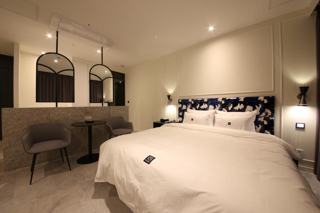 Zam101 Hotel Gimhae Extérieur photo