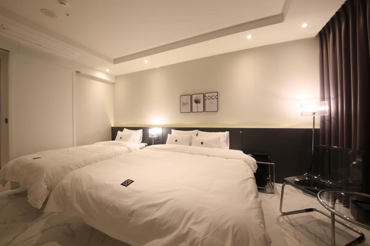 Zam101 Hotel Gimhae Extérieur photo