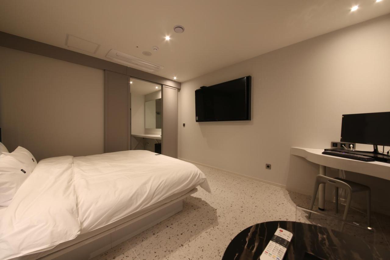 Zam101 Hotel Gimhae Extérieur photo