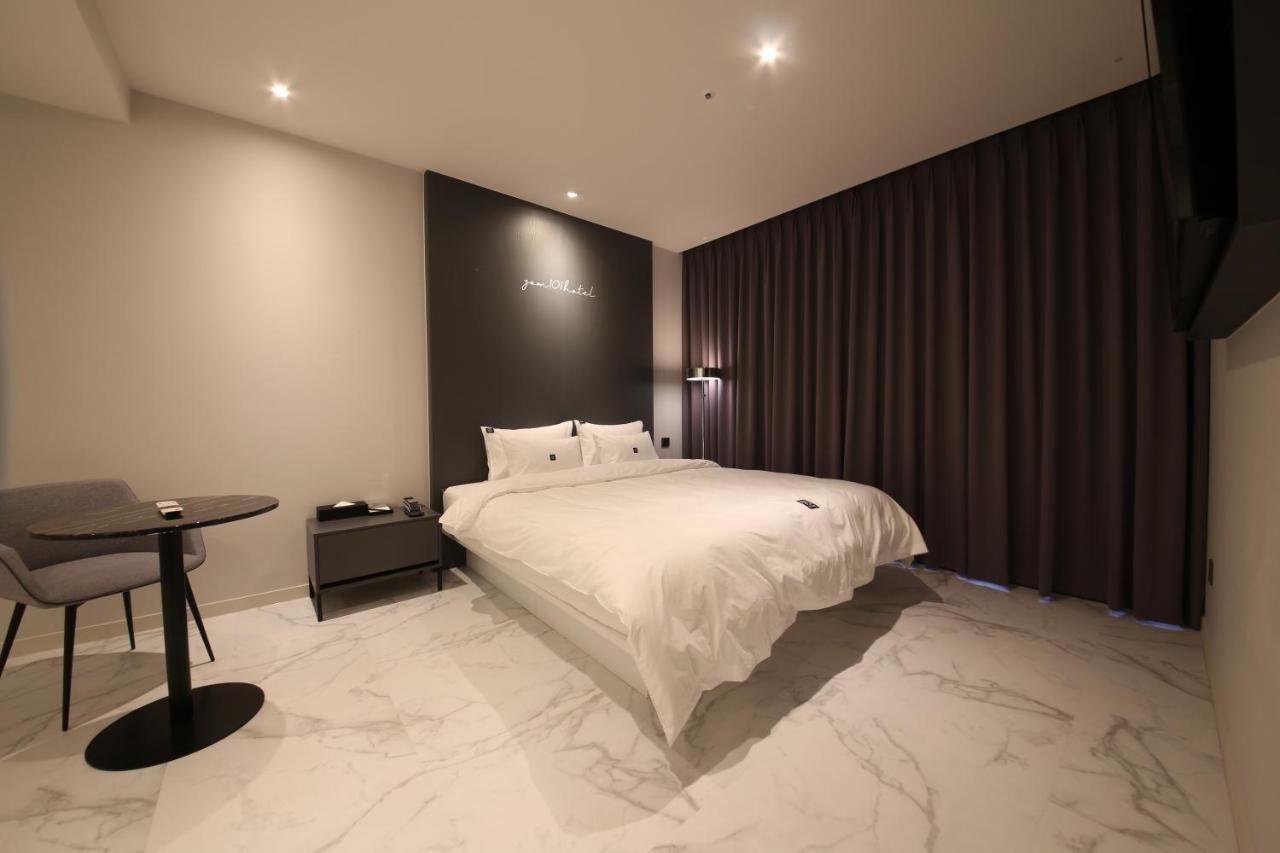 Zam101 Hotel Gimhae Extérieur photo