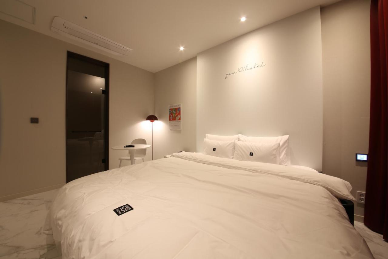 Zam101 Hotel Gimhae Extérieur photo