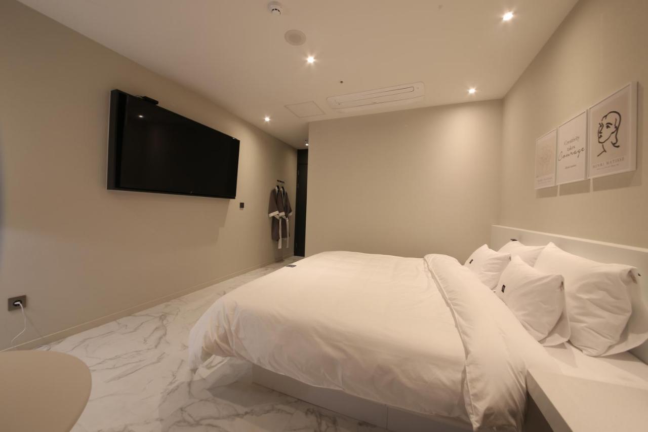 Zam101 Hotel Gimhae Extérieur photo