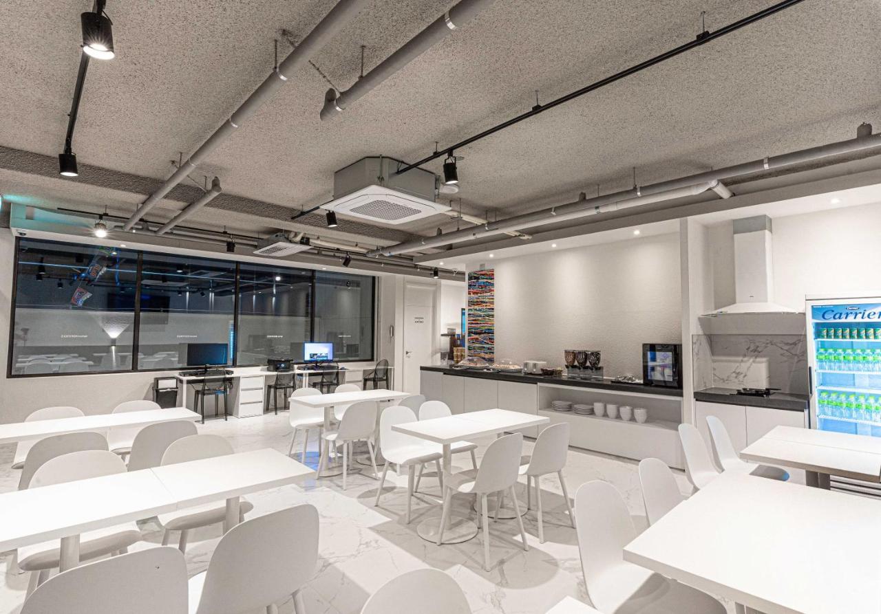 Zam101 Hotel Gimhae Extérieur photo